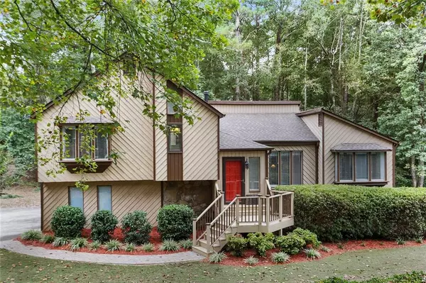 2240 Wenlok TRL NE, Marietta, GA 30066