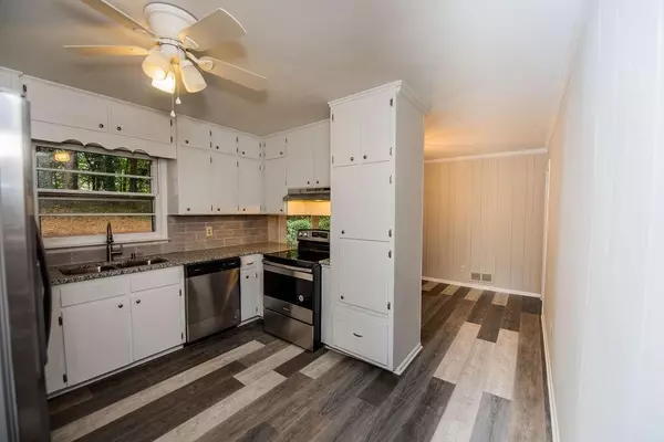 Stone Mountain, GA 30087,1462 Spring Valley LN