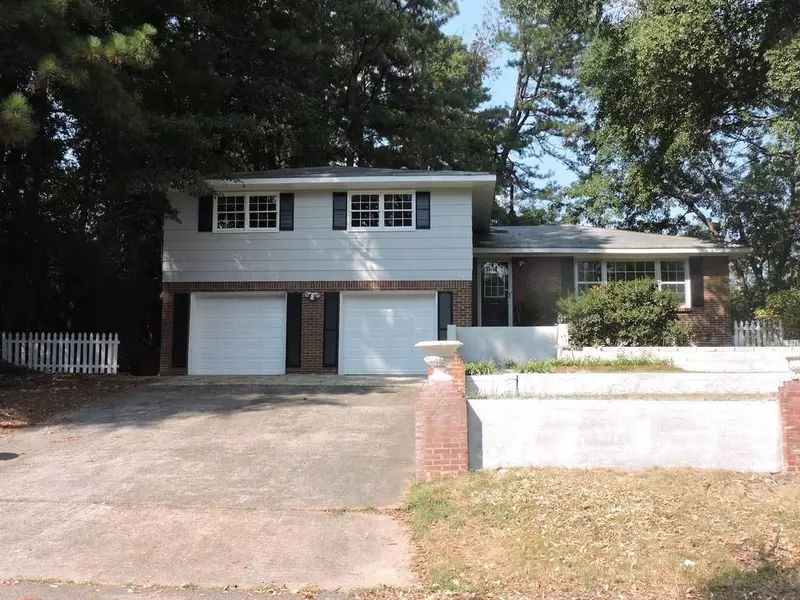 1840 Oxford DR, Morrow, GA 30260