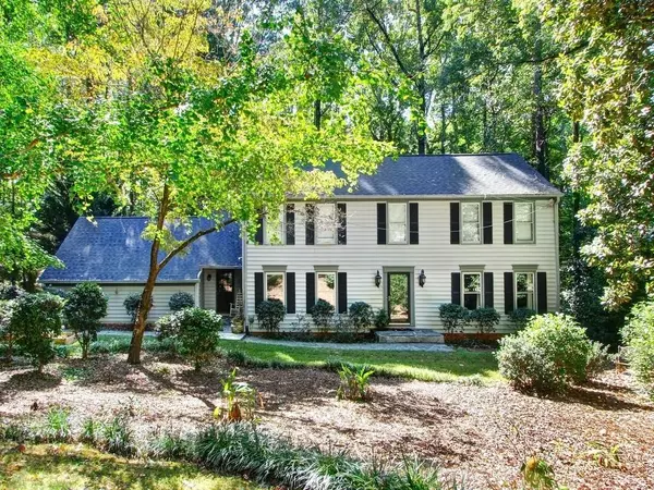 4977 Mountclaire RD, Stone Mountain, GA 30087