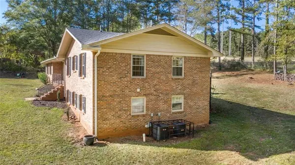 Ellenwood, GA 30294,5931 Little Mountain DR