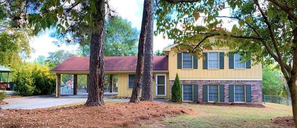 2564 BROCKLIN DR, Grayson, GA 30017