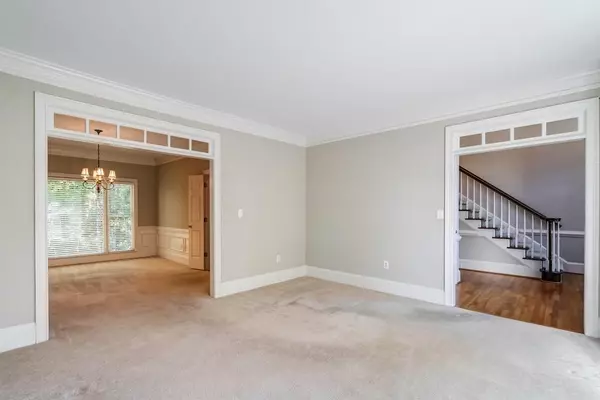 Alpharetta, GA 30022,10780 Carrara CV