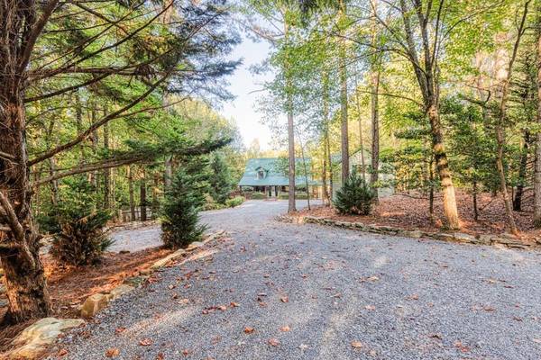 284 Estates DR, Ellijay, GA 30536