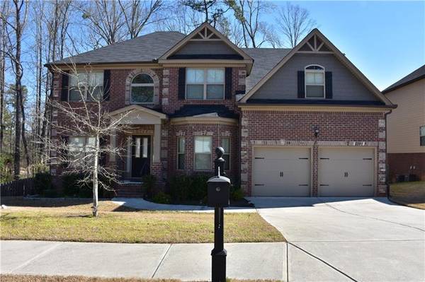 8196 Plantation TRCE, Covington, GA 30014