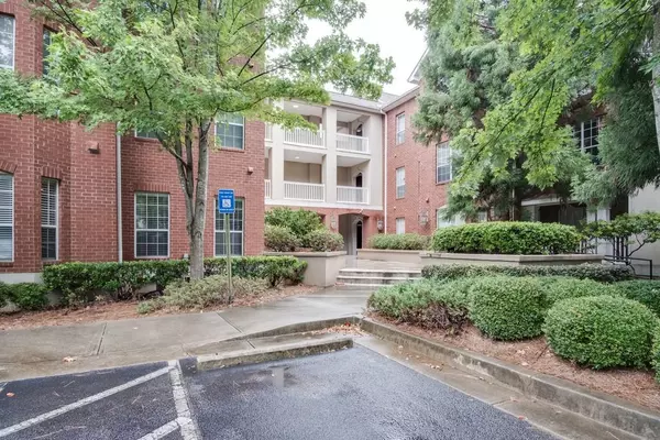 5641 Roswell RD #208, Sandy Springs, GA 30342