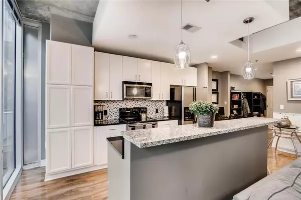 44 Peachtree PL NW #1326, Atlanta, GA 30309