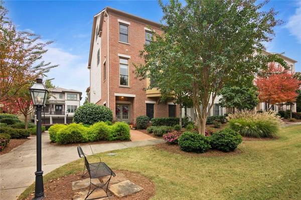 162 W Ridge WAY, Roswell, GA 30076