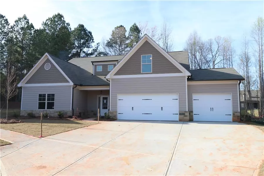 564 Wilbur DR, Hoschton, GA 30548