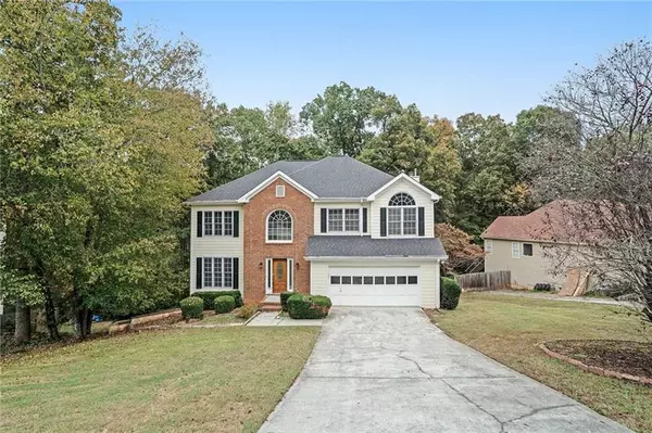 5523 Forest DR,  Loganville,  GA 30052