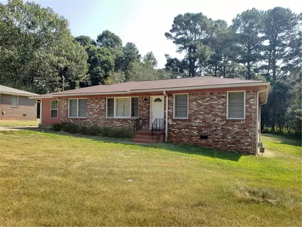 592 Allgood RD, Stone Mountain, GA 30083