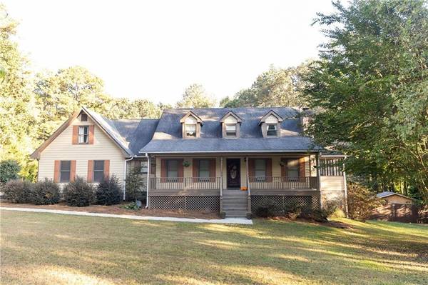 95 Highlands LN, Oxford, GA 30054