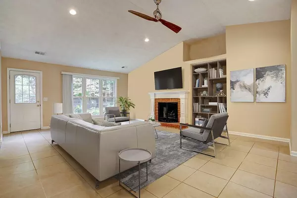 Suwanee, GA 30024,3935 Riversong DR