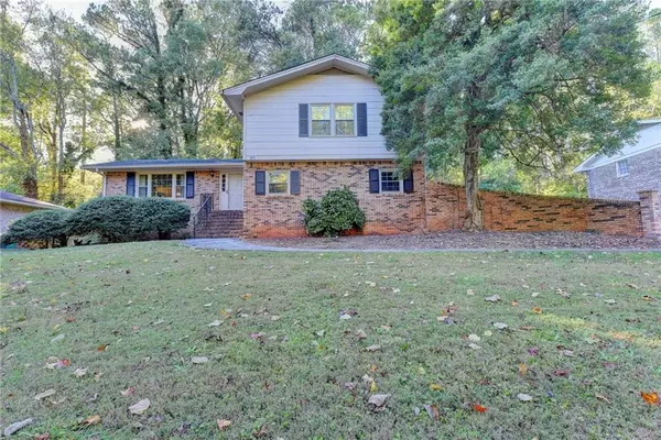 5822 O'Hara DR, Stone Mountain, GA 30087