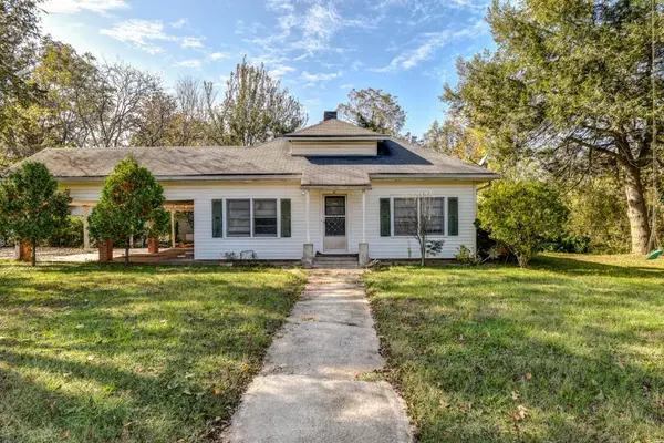 811 Marietta RD, Canton, GA 30114