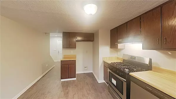 Snellville, GA 30078,2011 Bridgecreek CT