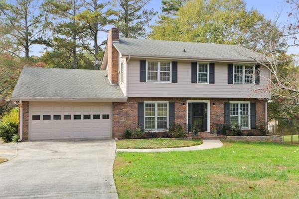 1140 CREST BROOK LN, Roswell, GA 30075