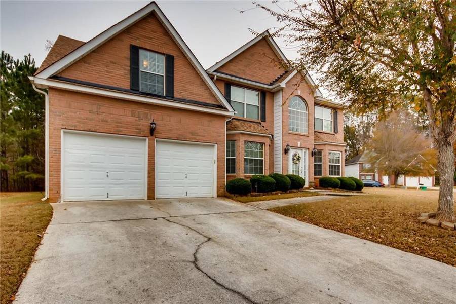 6740 Pine Valley TRCE, Stone Mountain, GA 30087