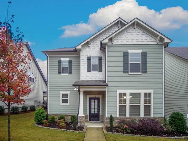 6032 Harbour Mist DR, Flowery Branch, GA 30542