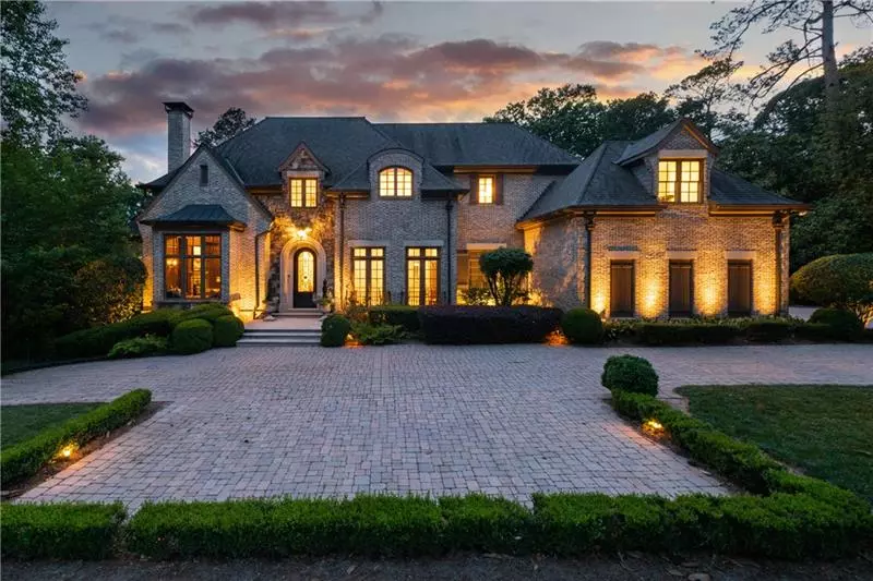 4076 Glen Devon DR NW, Atlanta, GA 30327
