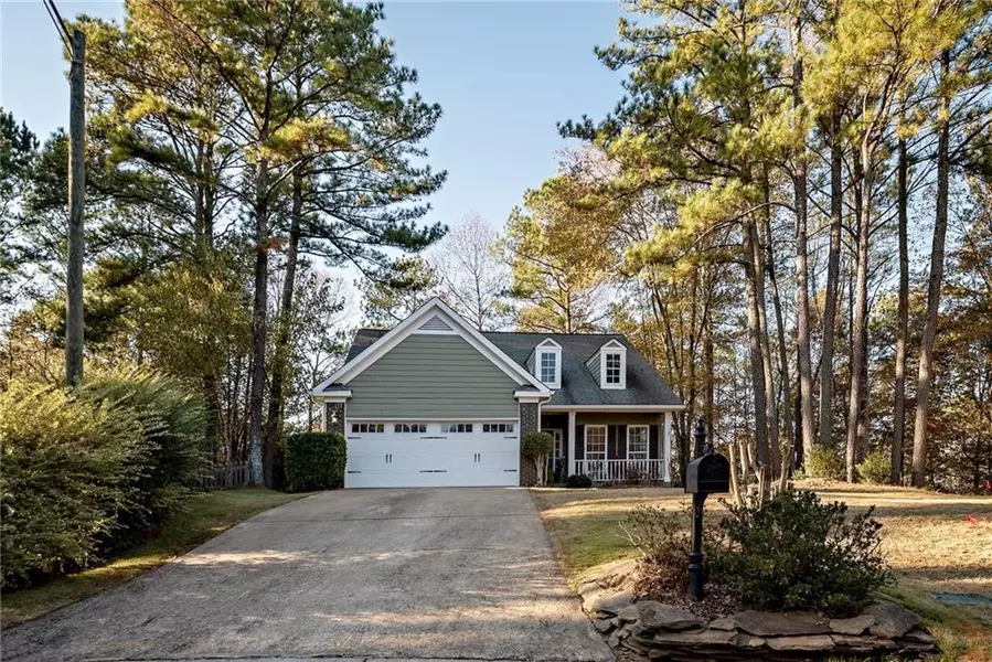 3008 Moors LN, Woodstock, GA 30189