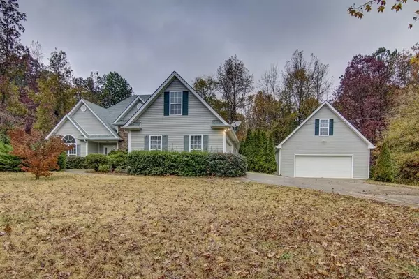 35 Alcovy Forest DR, Covington, GA 30014