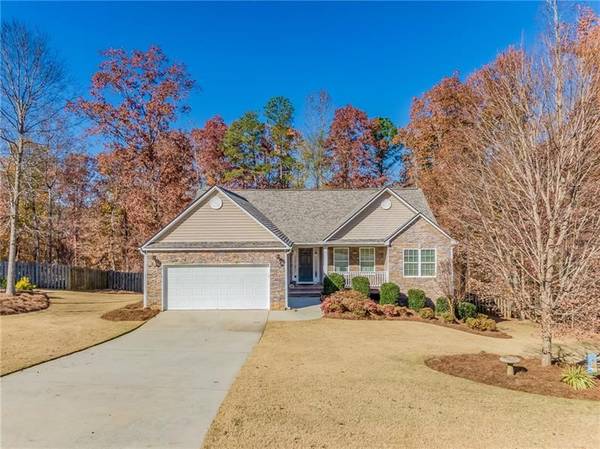 3145 Oak Ridge LN, Loganville, GA 30052