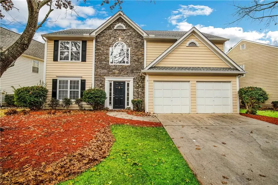 1040 Crabapple Lake CIR, Roswell, GA 30076