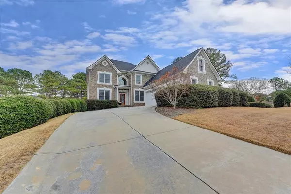 405 Thomas DR, Loganville, GA 30052