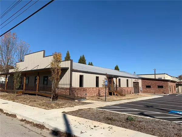 Gainesville, GA 30501,905 SW Grove ST