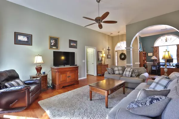 Flowery Branch, GA 30542,5511 Rose Ridge CT