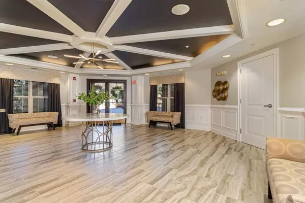 Atlanta, GA 30339,200 River Vista #445