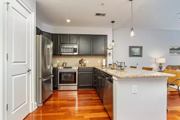 Atlanta, GA 30339,200 River Vista #445