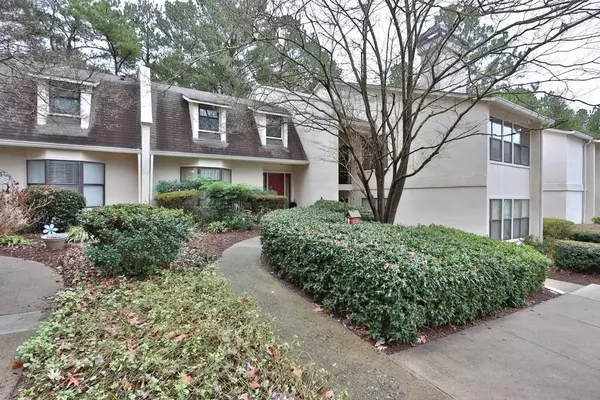 Sandy Springs, GA 30350,2410 HUNTINGDON CHASE