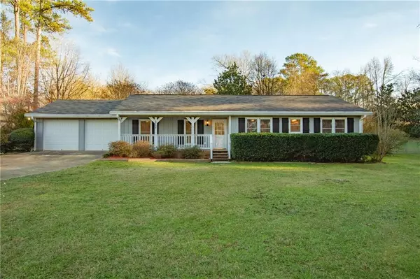 2752 Granada PL, Lawrenceville, GA 30044