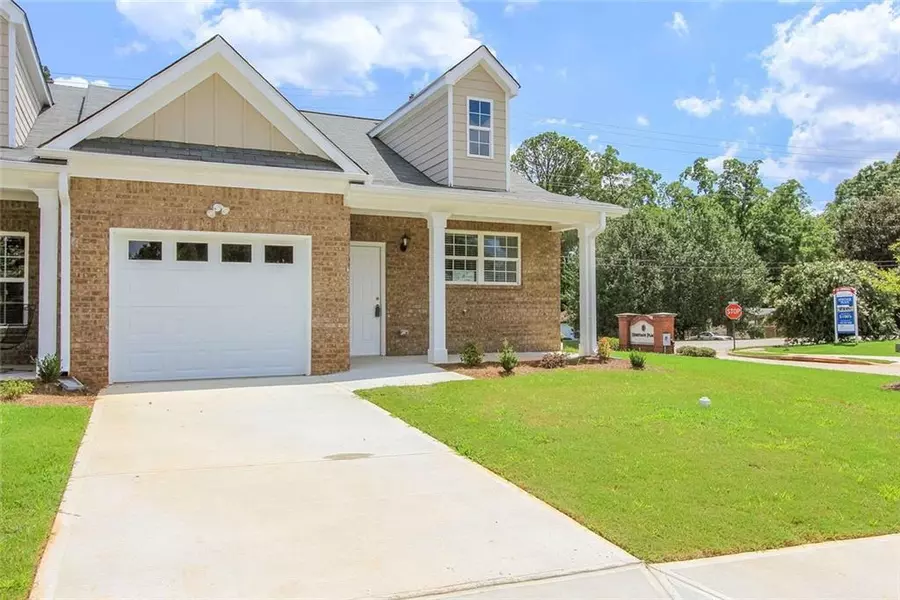 80 Rosenwald LN, Hamilton, GA 30228