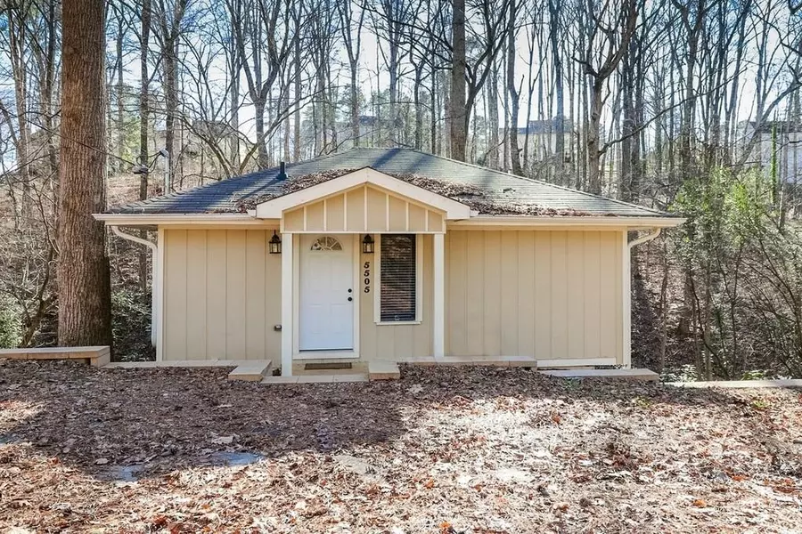 5505 Mercedes DR, Cumming, GA 30041