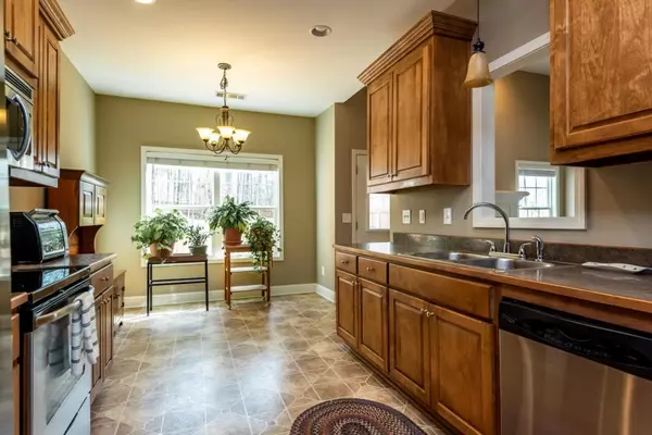 Flowery Branch, GA 30542,5551 Amber Cove WAY