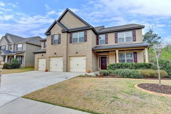 572 Georgia CIR, Loganville, GA 30052