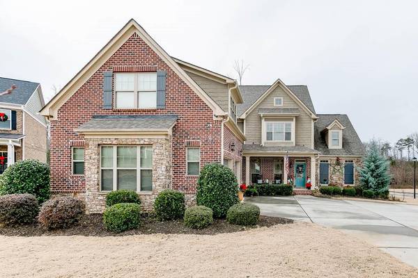 5403 Oak Crest LN, Buford, GA 30518