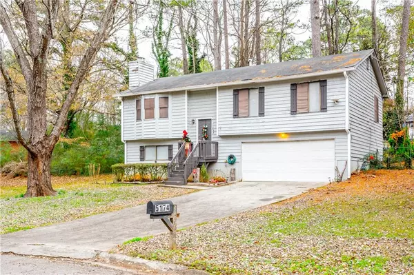 5174 Sheppard CT, Stone Mountain, GA 30083