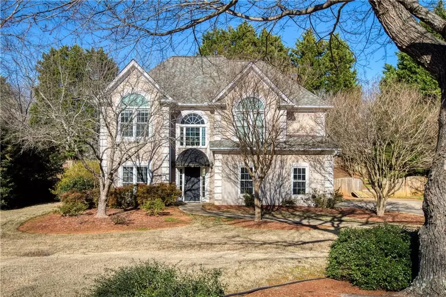 530 Bally Claire LN, Roswell, GA 30075