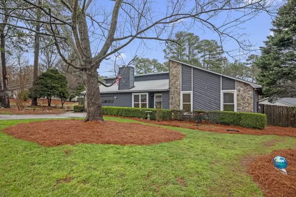Alpharetta, GA 30022,10195 Old Woodland Entry