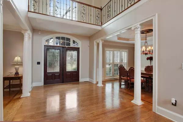 Alpharetta, GA 30022,520 Merroway CT