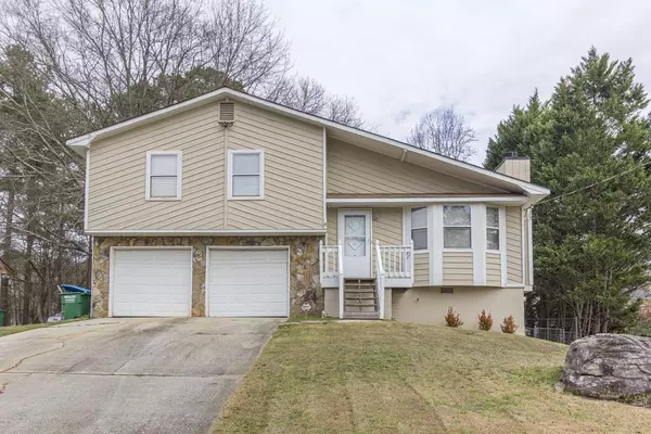 Snellville, GA 30039,2534 HOLLY BERRY TRL