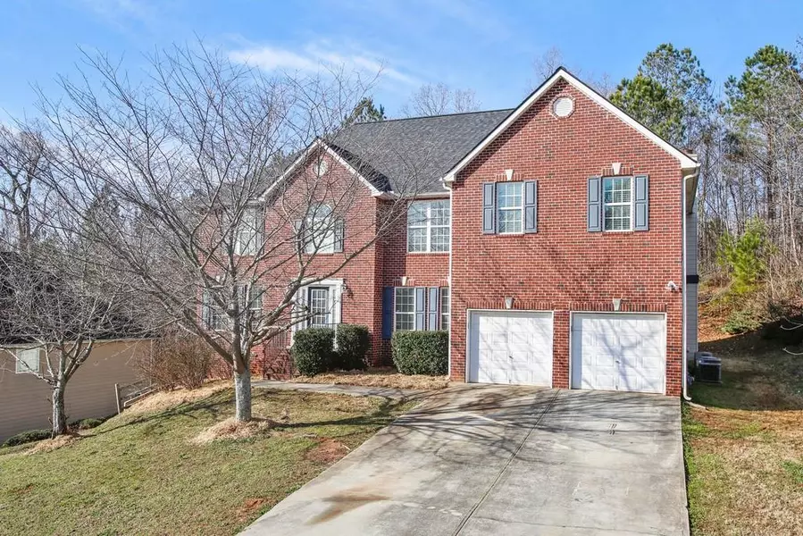 4726 Clarks Creek LN, Ellenwood, GA 30294