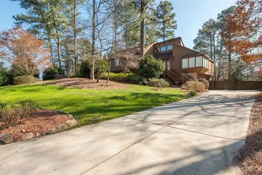 2692 Shadow Bluff DR NE, Marietta, GA 30062