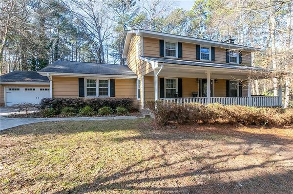 2201 Valley Creek CIR, Snellville, GA 30078