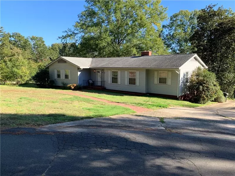 630 W Charlton ST, Milledgeville, GA 31061