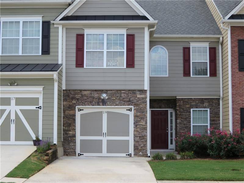 19 Village GLN, Dallas, GA 30157